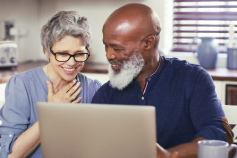 Couple sharing mesothelioma journey updates online